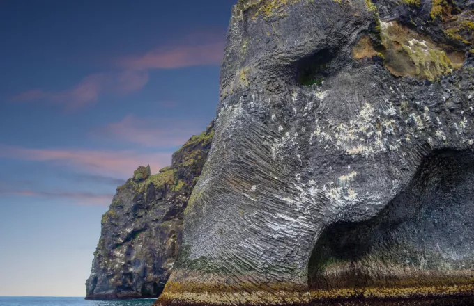 Βράχος- ελέφαντας στην Ισλανδία